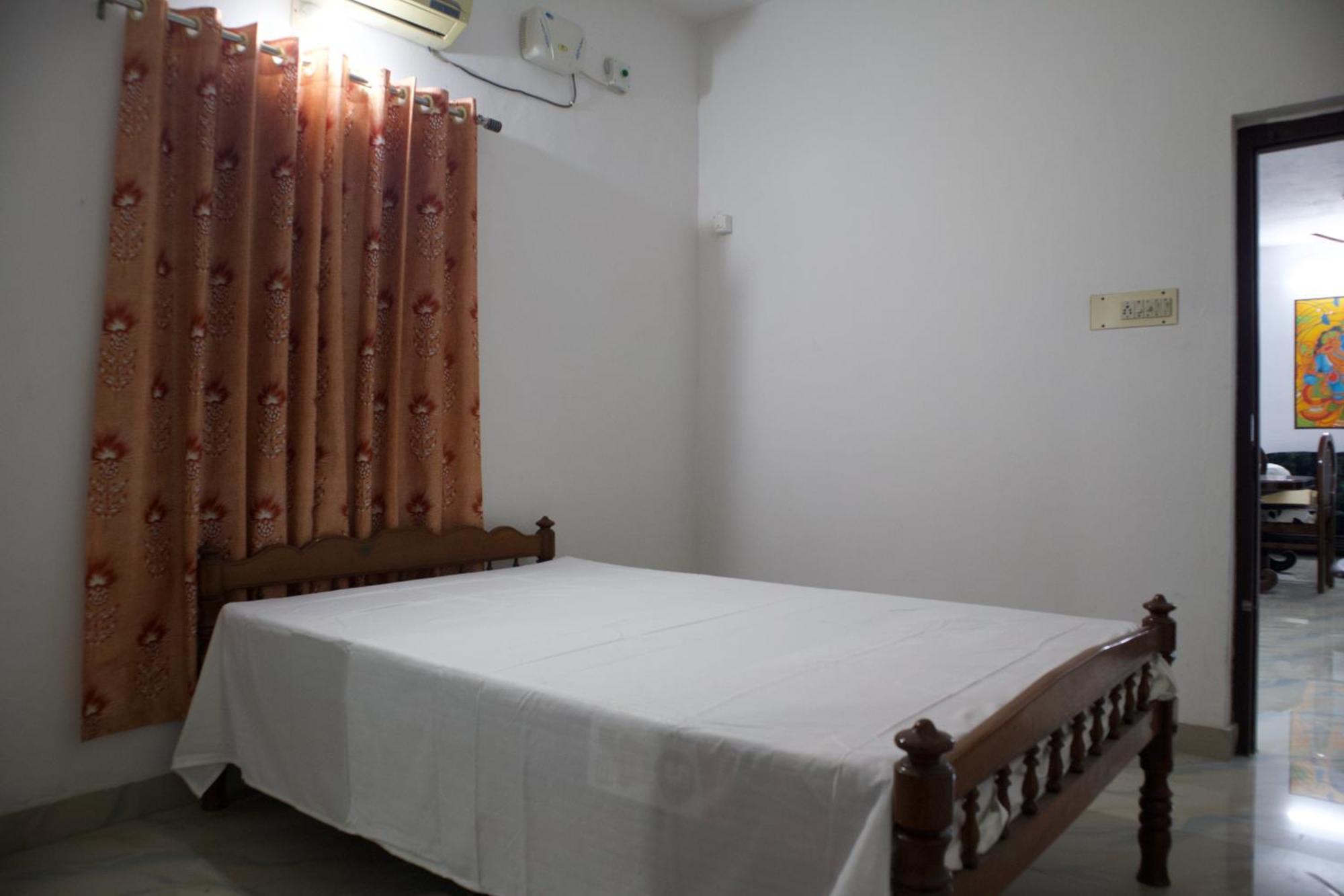 Ambili Riverfront Villa With Party Hall Irimbranallur Exterior photo